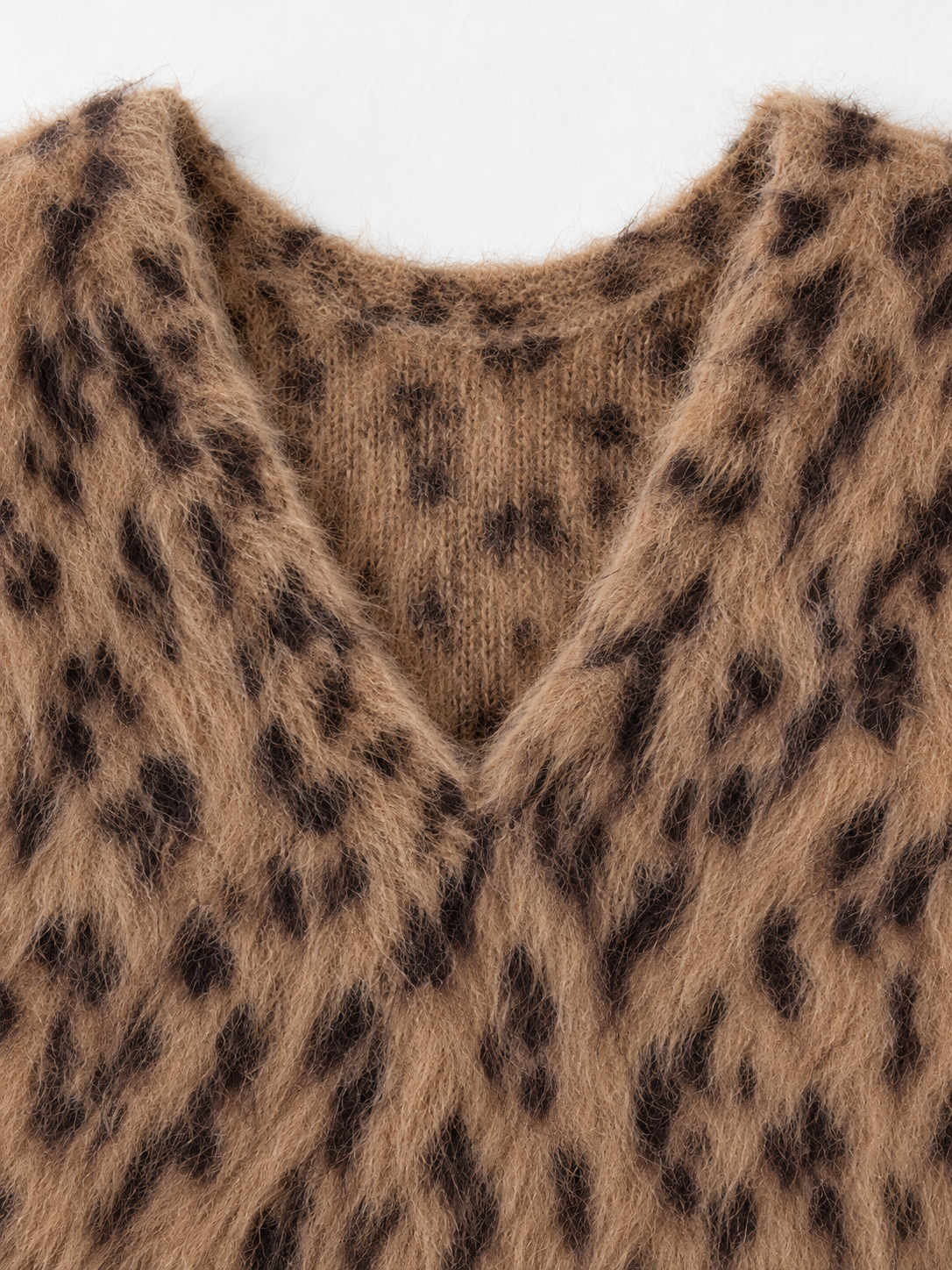 Leopard-Pattern V-Neck Sweater