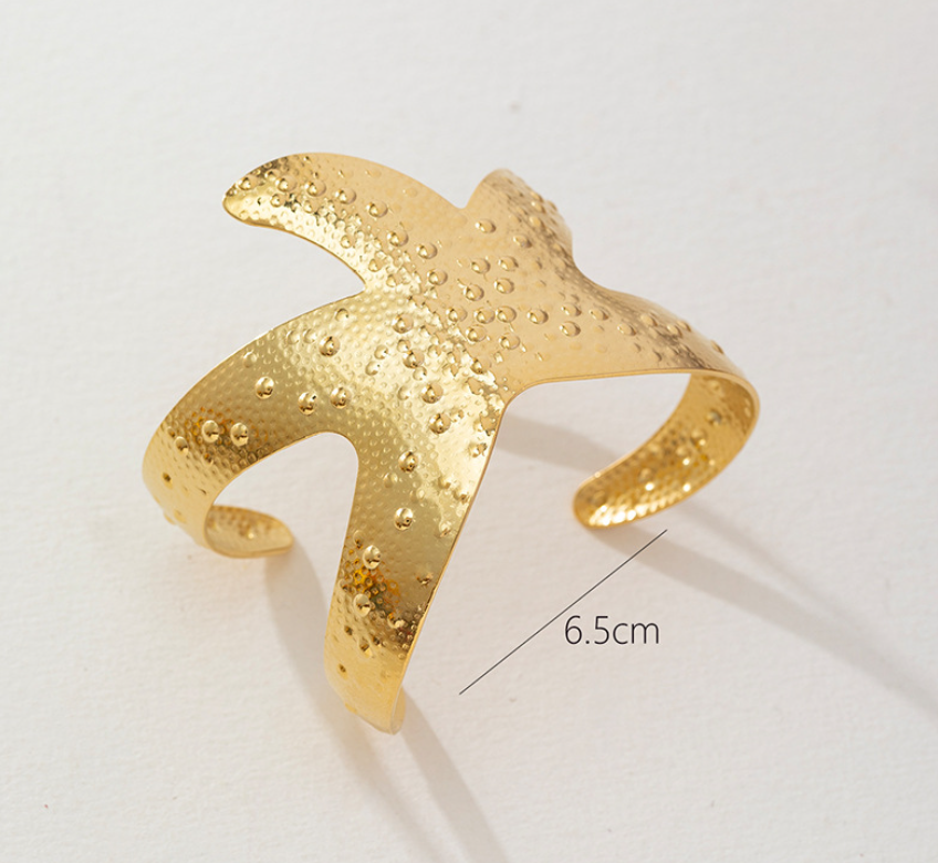 Exaggerated Wide Starfish Cuff Bracelet