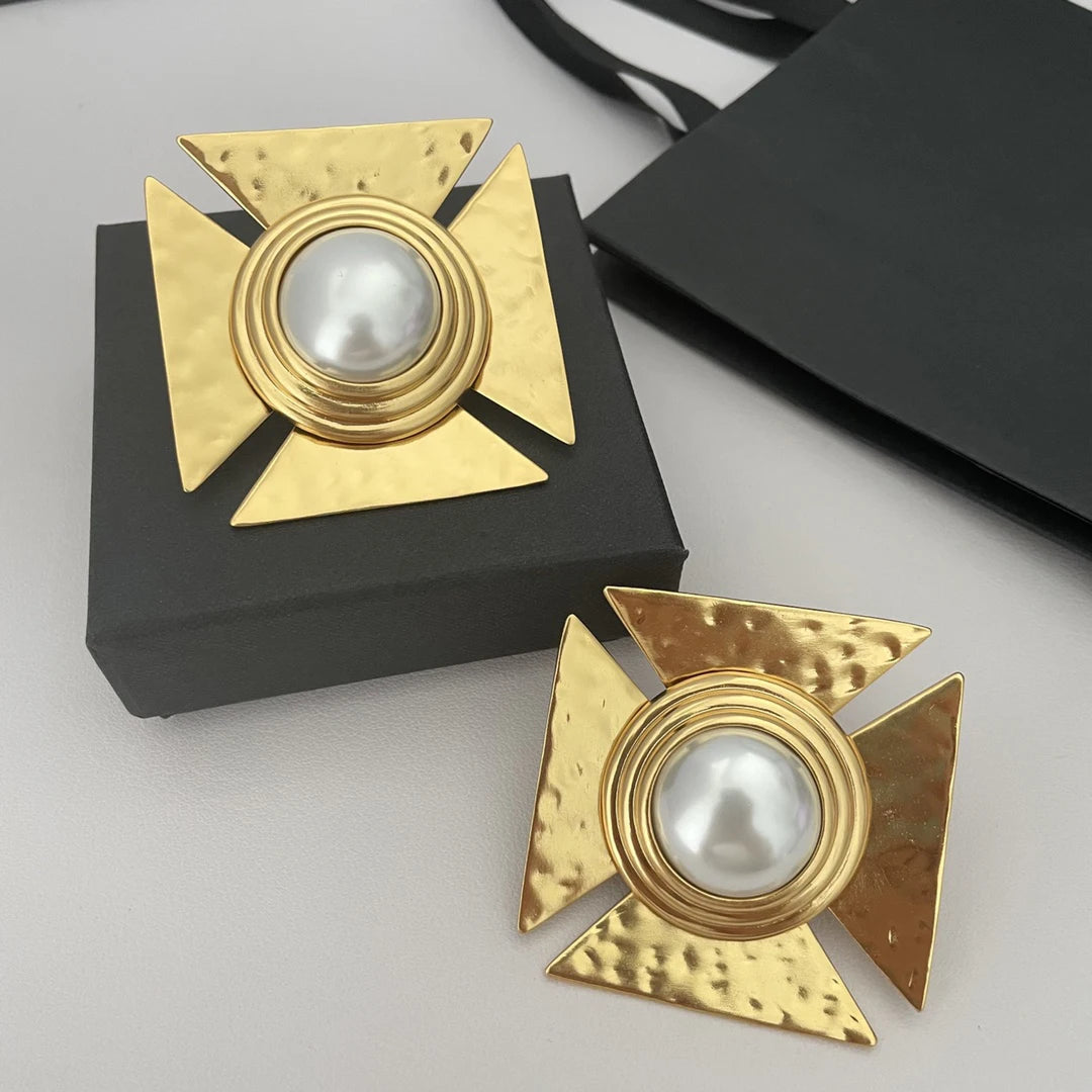 24KGold-Plated Pearl Large Square Clip Earrings