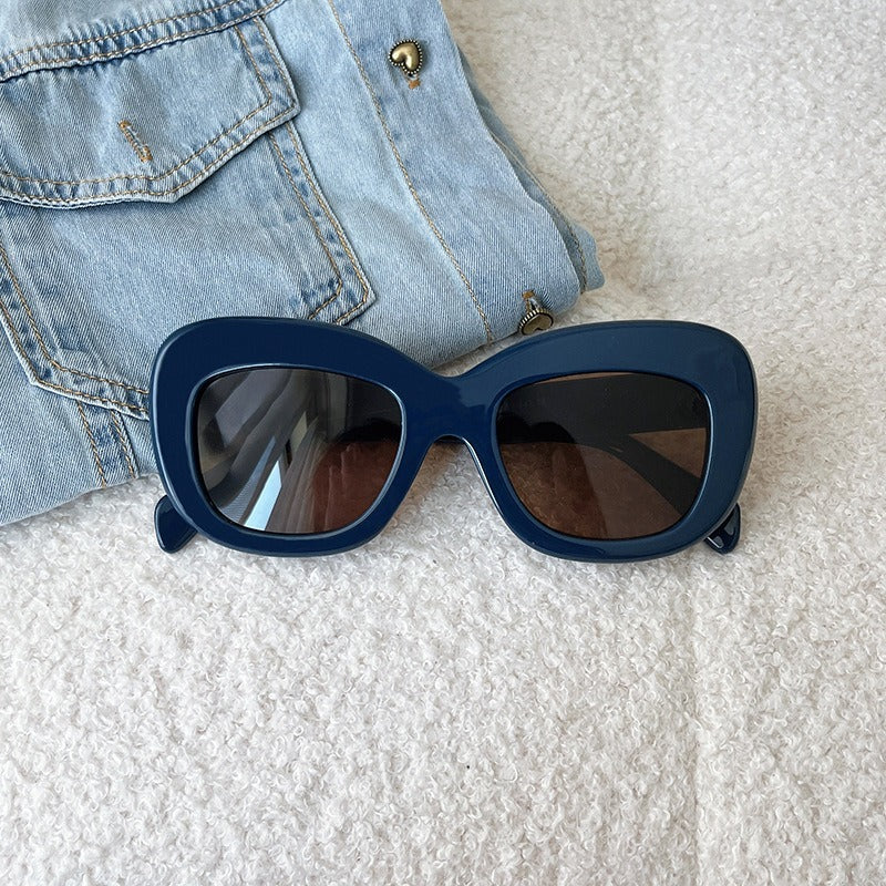 Wide Frame Cat Eye Sunglasses