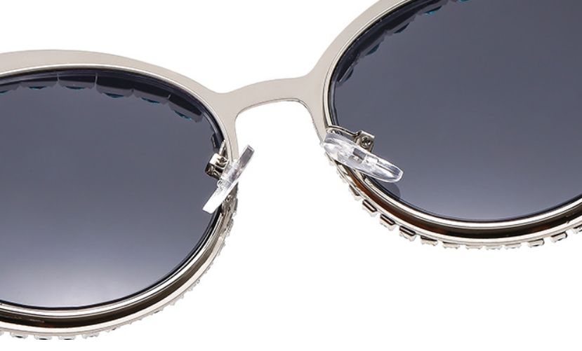 Rhinestones Cutout Frame Sunglasses