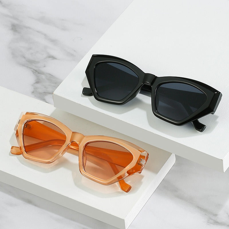 Feline Eyes Retro Sunglasses