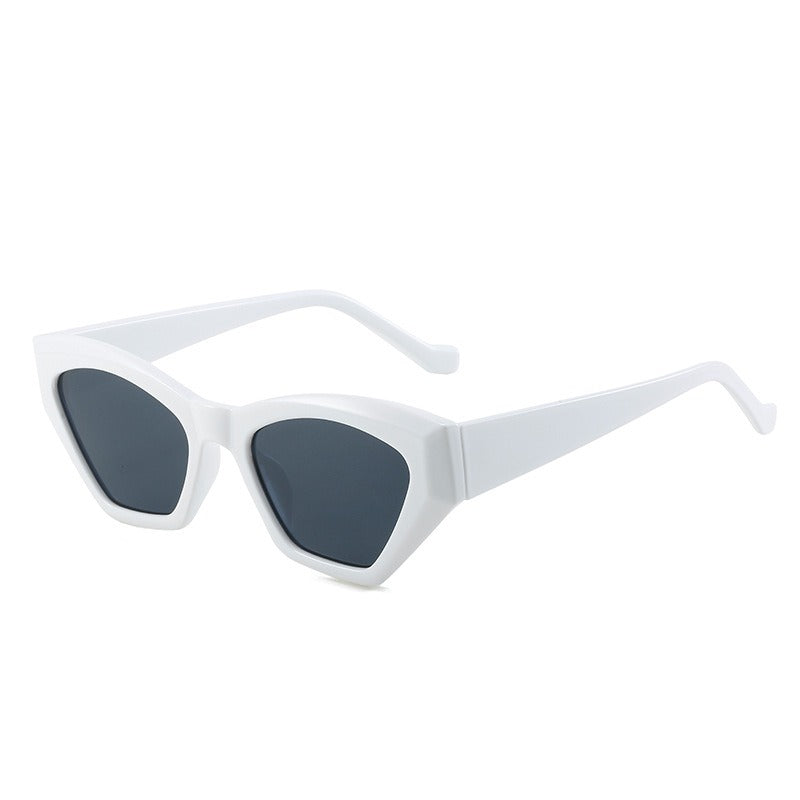 Feline Eyes Retro Sunglasses