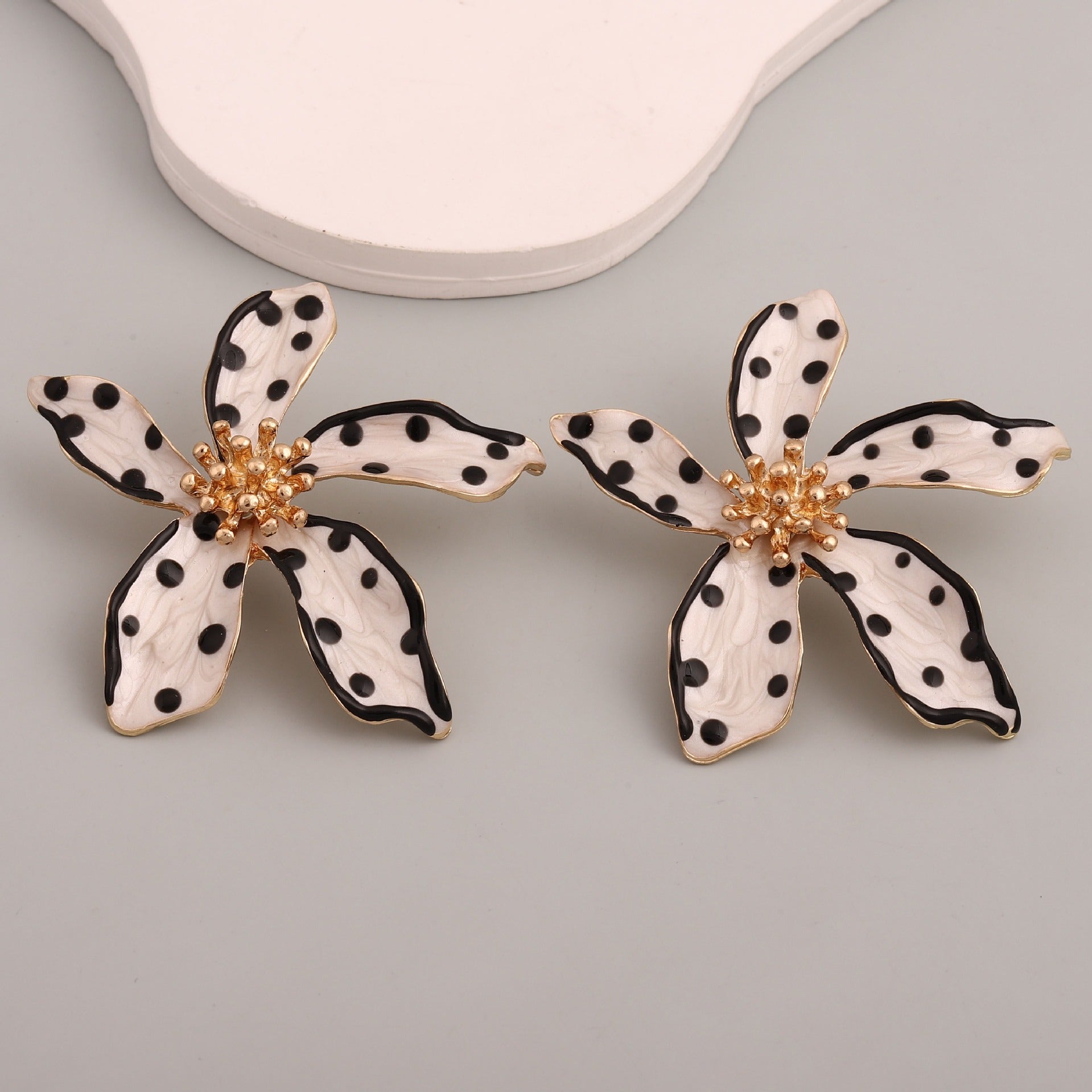 Chic Polka Dot Rhinestone Earrings