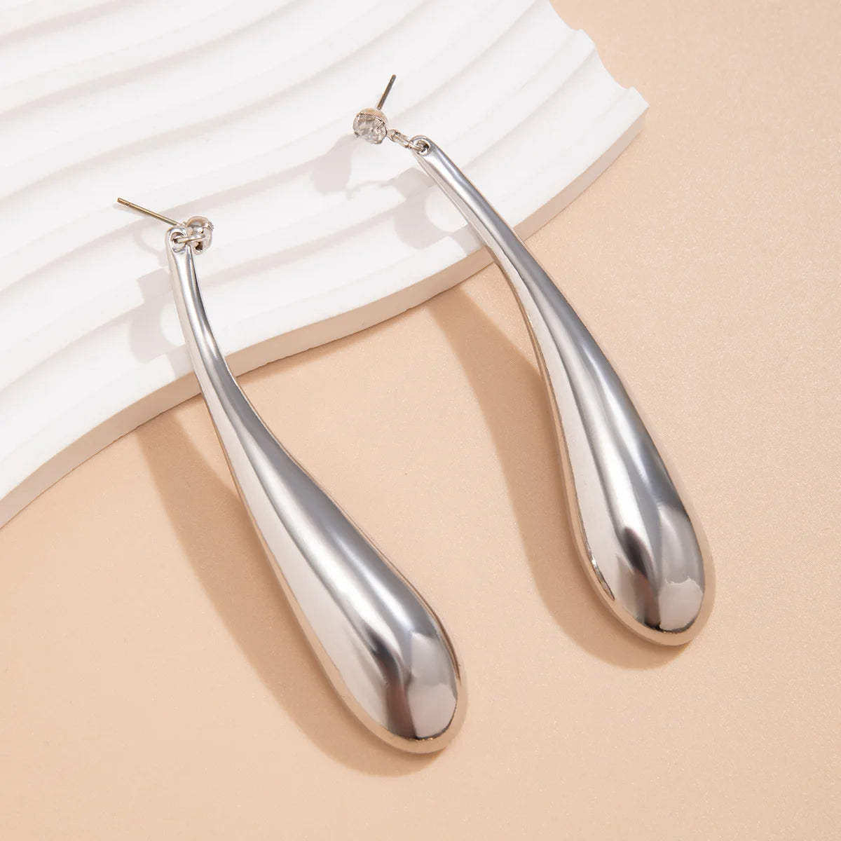 Oversized Teardrop Earrings - Necklace