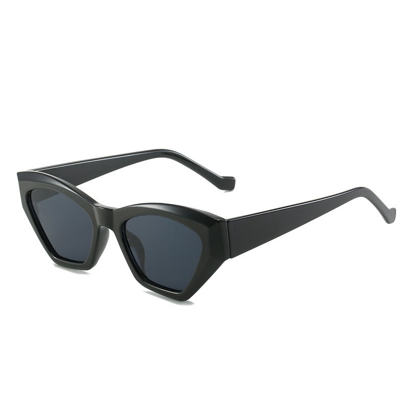 Feline Eyes Retro Sunglasses