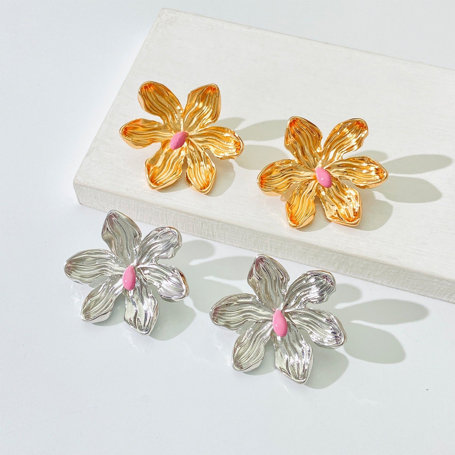 Exaggerated Colorful Alloy Flower Earrings