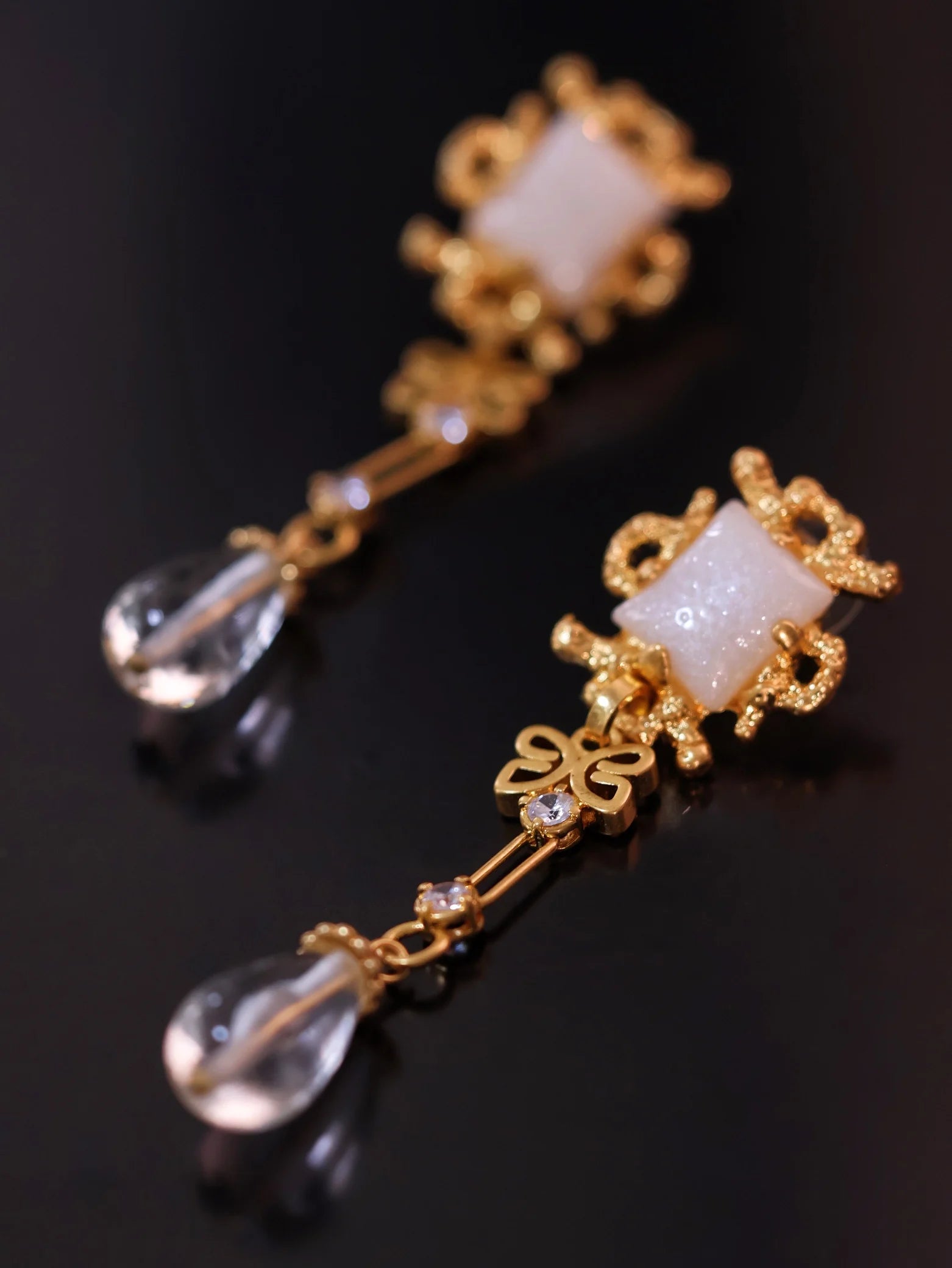 Old Court Style Water Drop Glass Pendant Earrings