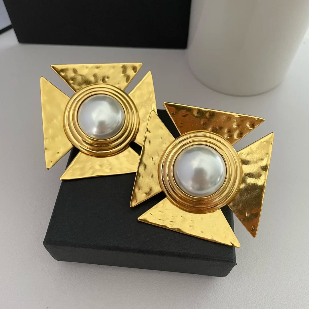 24KGold-Plated Pearl Large Square Clip Earrings