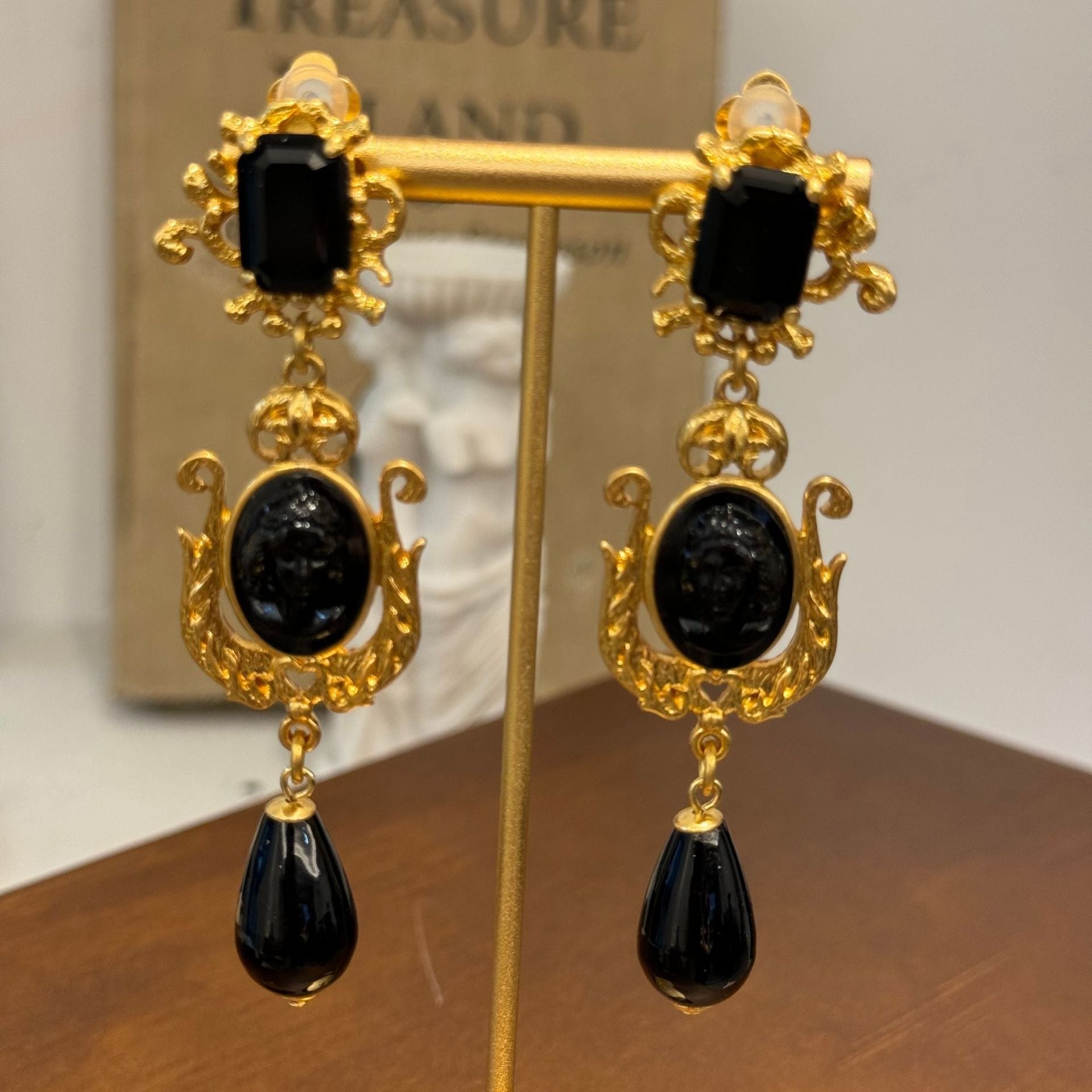 Vintage Black Agate Prince Head Dangle Earrings