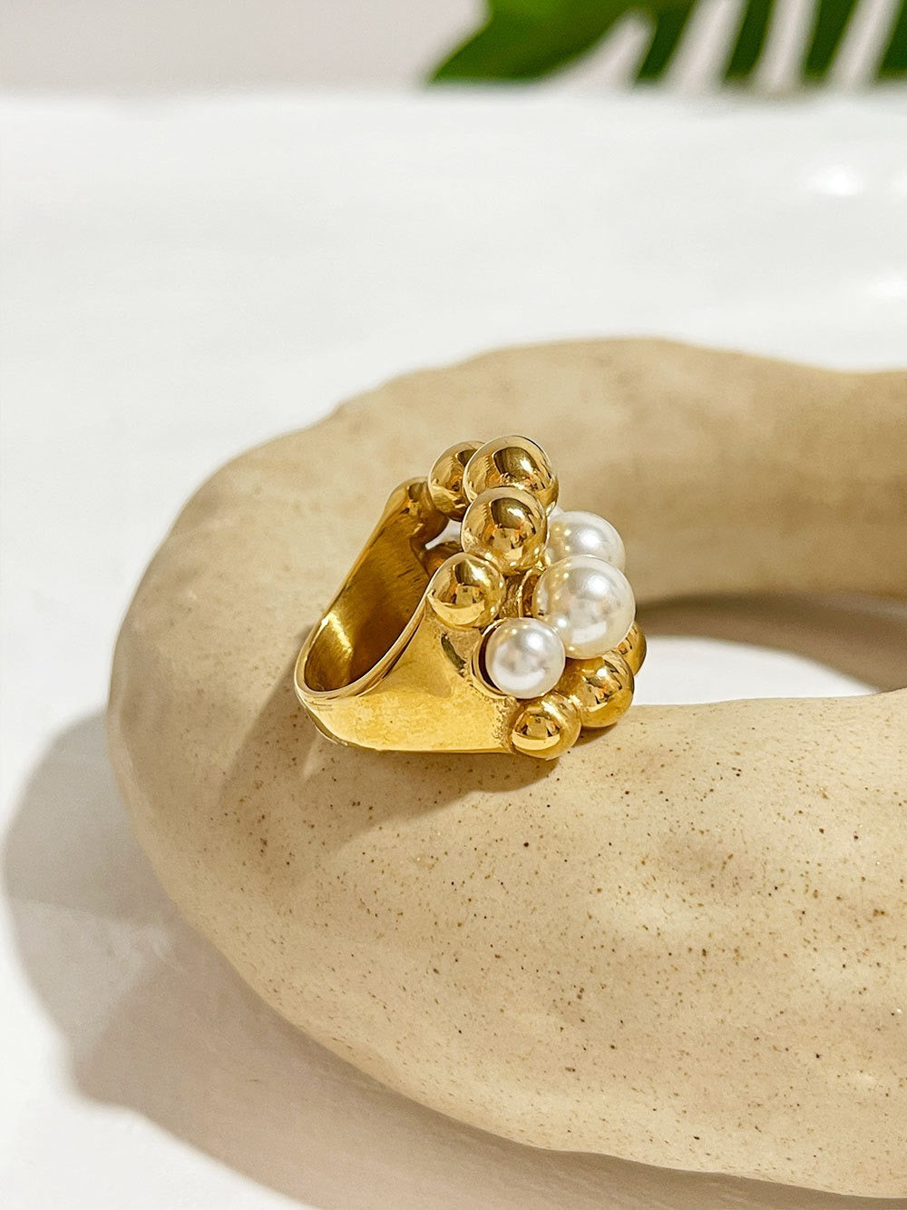 Faux Pearl Multilayer Orbs Ring