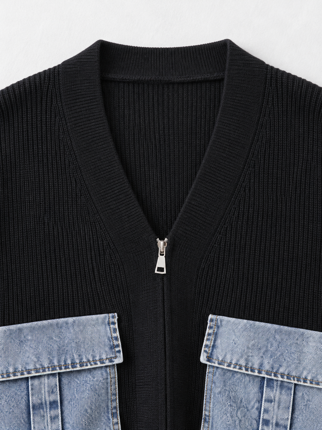 Denim-Pocket V-Neck Zip Cardigan