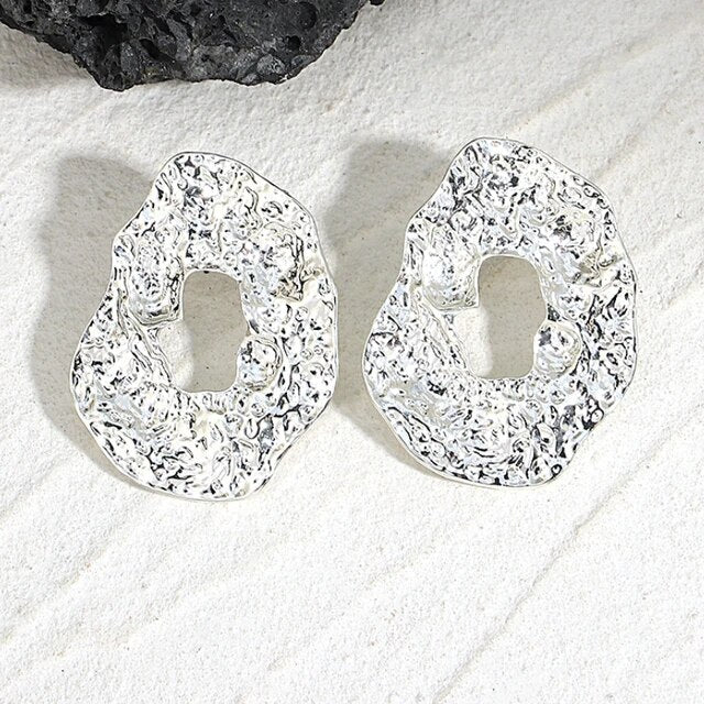 Circle Hollow Earrings - Kelly Obi New York